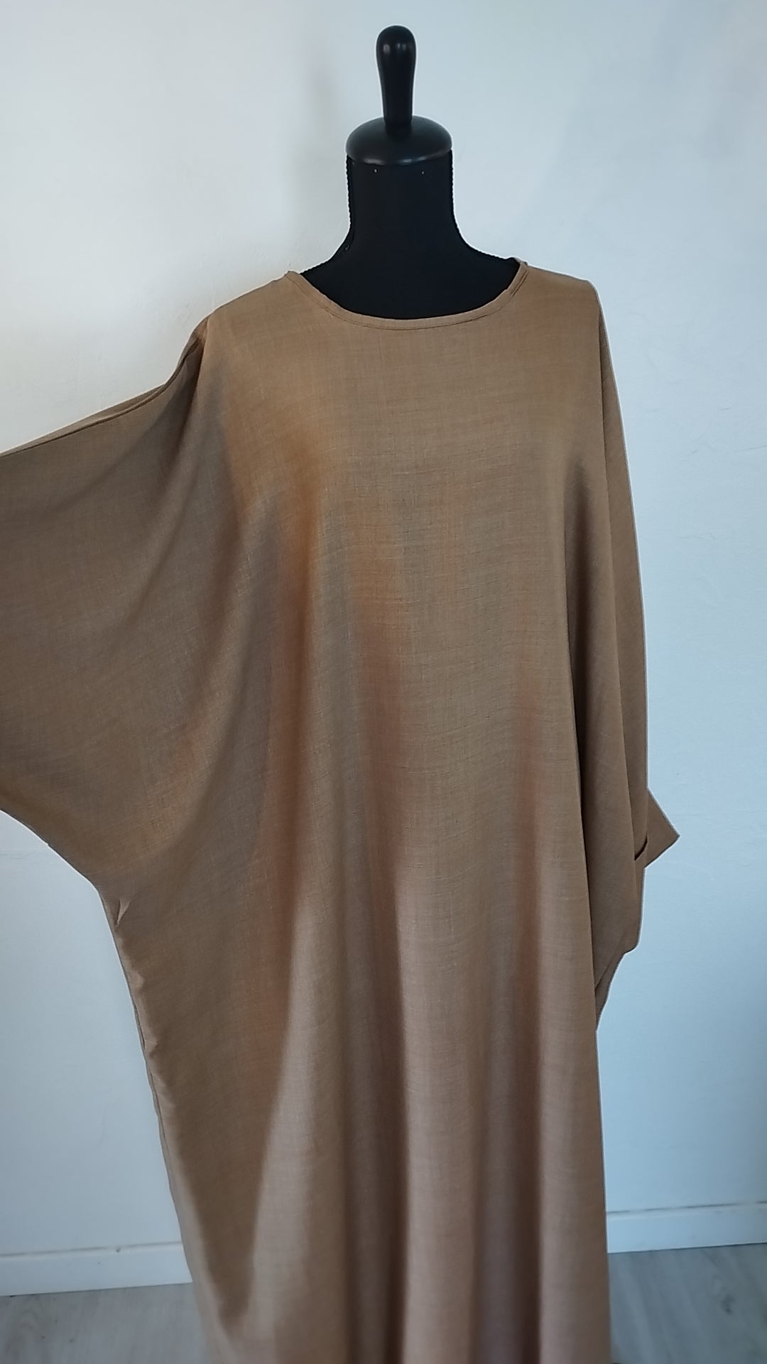 Abaya camel